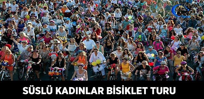 İzmir'de "Süslü Kadınlar Bisiklet Turu"