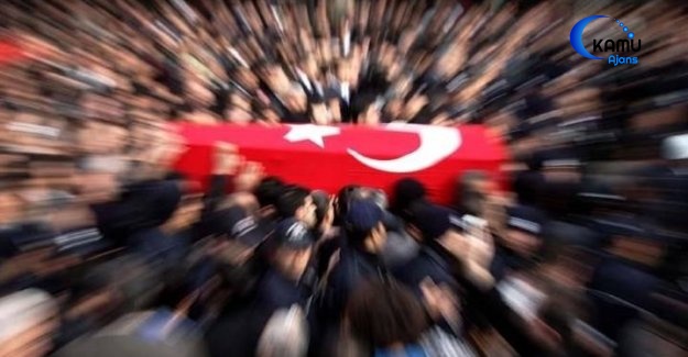 Türkiye Şehitlerine Ağlıyor ''Donuyoruz''