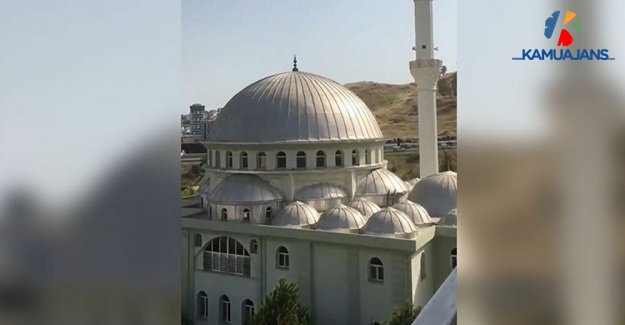 Değmesin Mâbedimin Göğsüne Nâmahrem Eli, Bu Ezanlar Ki Şehadetleri Dinin Temeli...