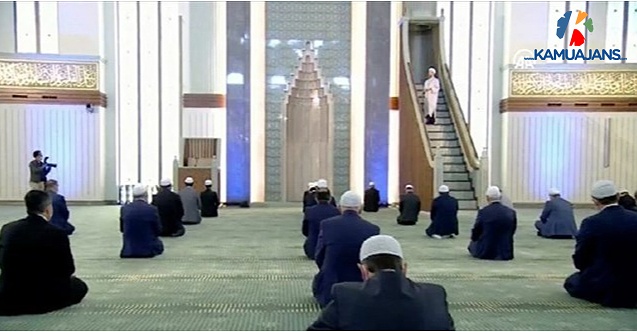 Ali Erbaş: İkamete En Yakın Camide Cuma Namazı Kılınanacak