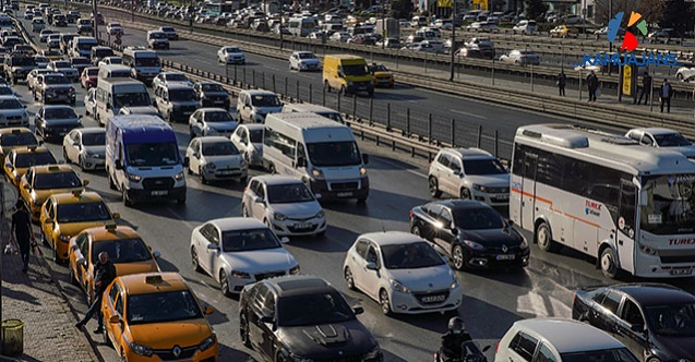 Yola Çıkacaklar Dikkat! Yılbaşına Saatler Kala Trafik Durma Noktasına Geldi...