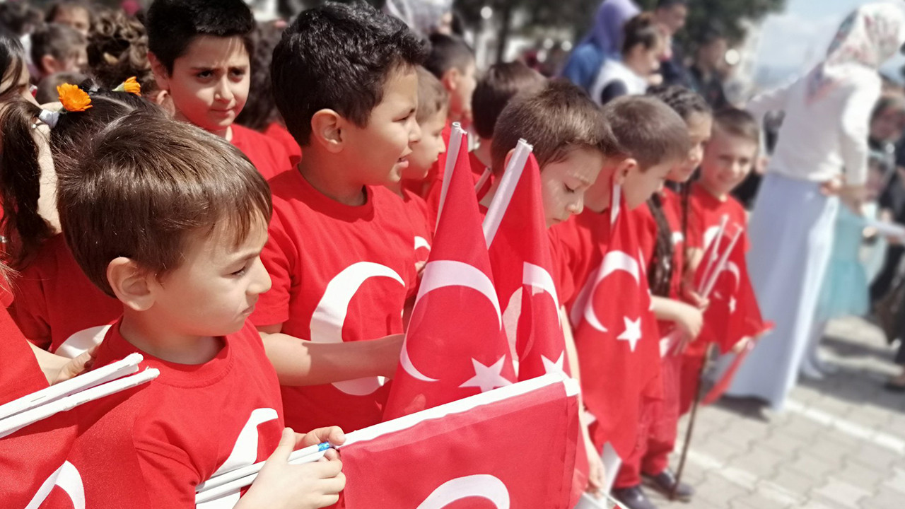 23 Nisan Salı günü okullar tatil mi? 23 Nisan’da devlet kurumları tatil mi?