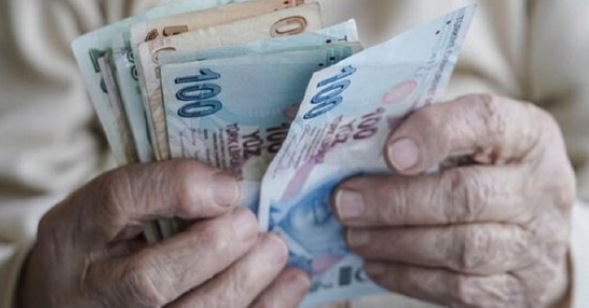 Emekliye En Az Yüzde 30-40 Zam Yapılacak