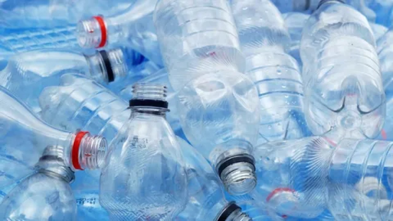 Çevre dostu adım: Plastik atıklar ekonomiye kazandırılacak!