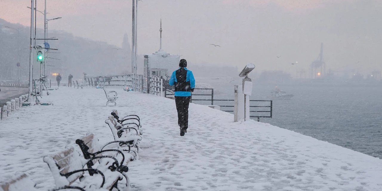 İstanbul'da 12 Şubat tarihinde okullar tatil mi? Valilikten kar tatili açıklaması geldi