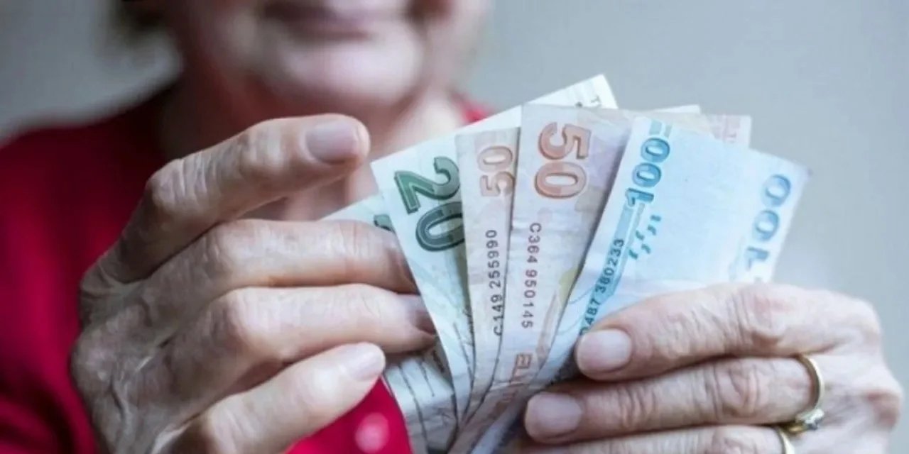 Emeklilerin Ramazan Bayramı ikramiyeleri kaç TL olacak?