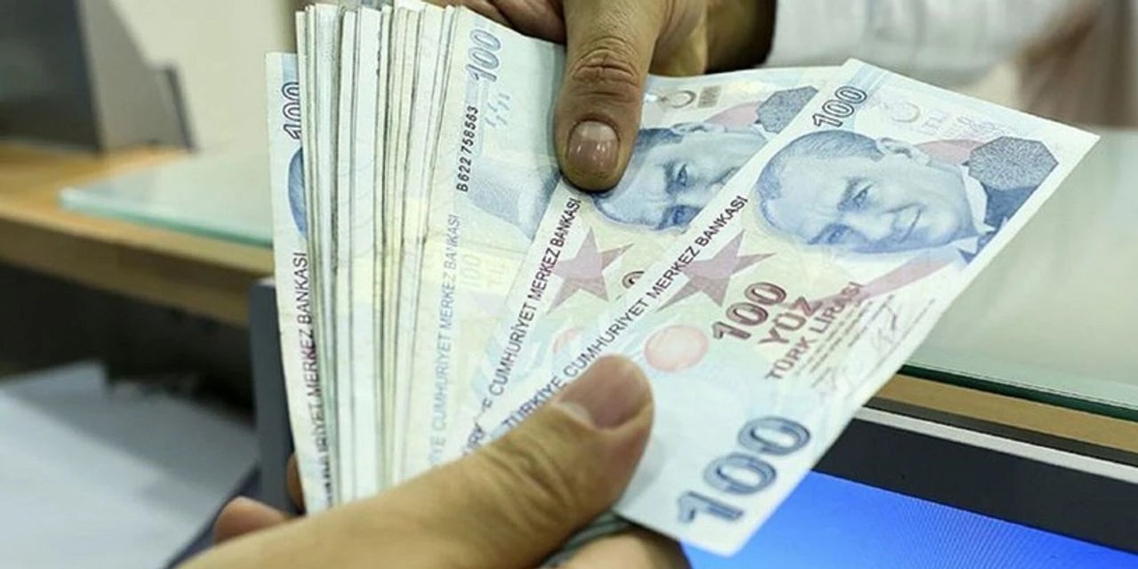 Emeklilerin bayram ikramiyesi için üçlü zam formülü