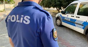 Polis Dehşeti: Arkadaşını Parçalayıp Intihar Etti