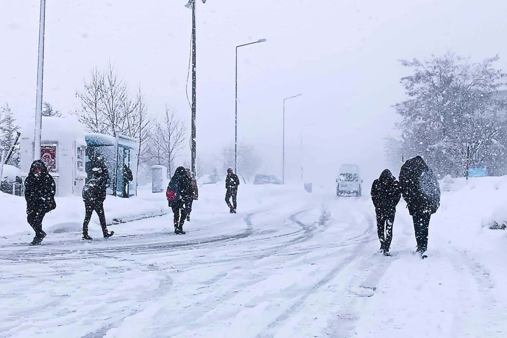 Nisan ayında 12 ile kar geliyor