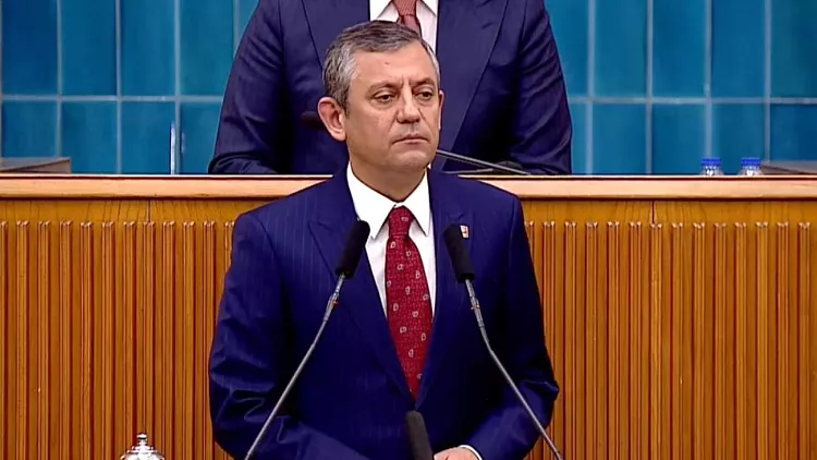 Özgür Özel'den öğretmen atamaları mülakat açıklaması