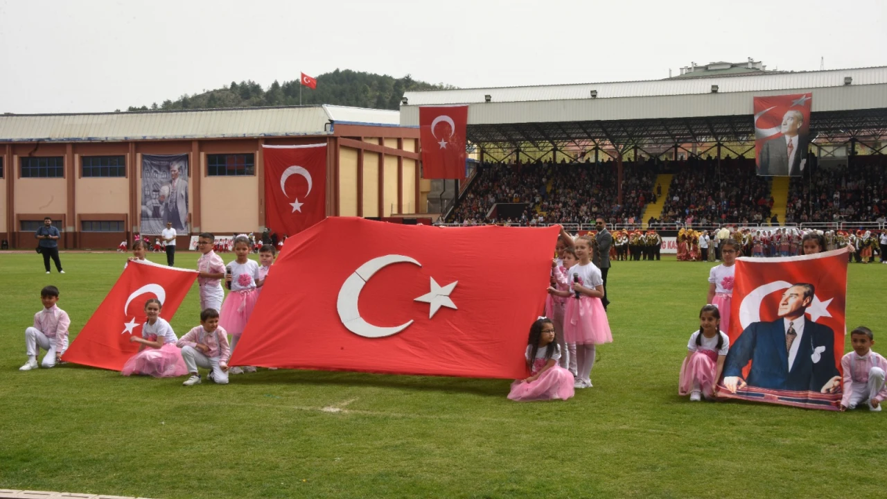 Öğrencilerin 19 Mayıs Tören Görevleri İptal Edildi