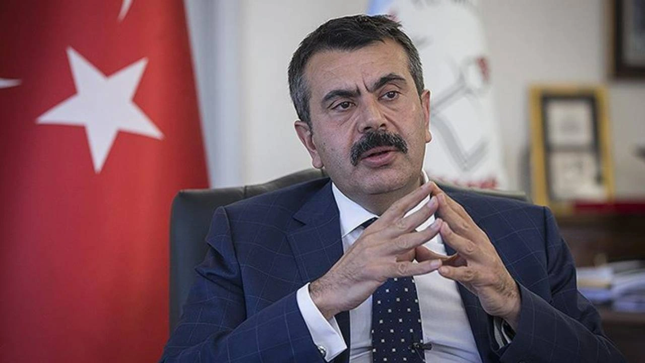 Bakan Tekin'den Kız Okulları Açıklaması