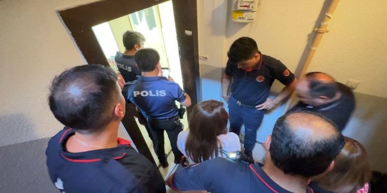 Öğretmen Evinde Ölü Bulundu