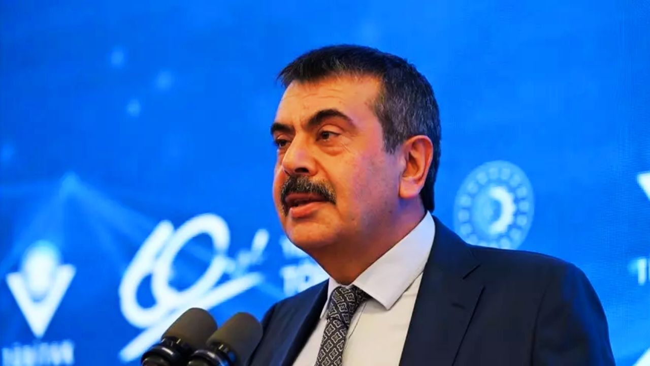 Bakan Tekin Açıkladı: Okul Müdürü Olmak İçin Yeni Sistem Geliyor