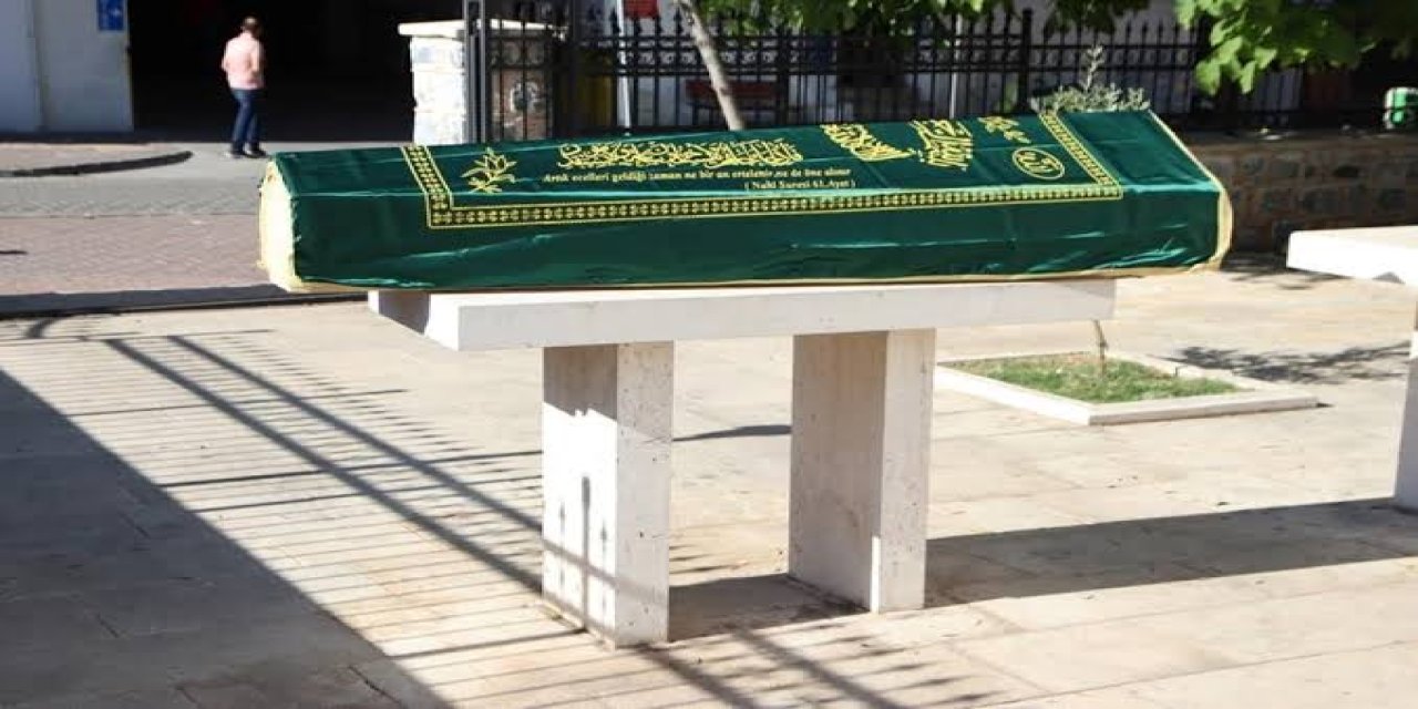 Kalp Krizi Geçiren Okul Müdürü Hayatını Kaybetti