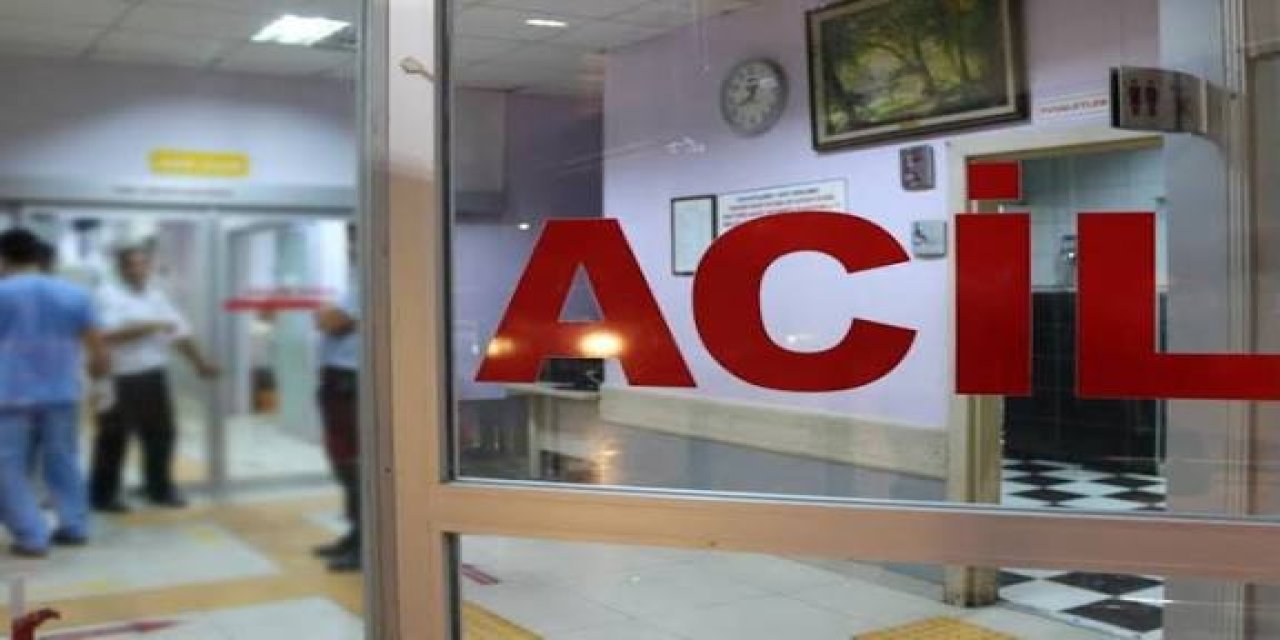 Öğrencileri Taşıyan Araç Kaza Yaptı: 22 Öğrenci Yaralandı