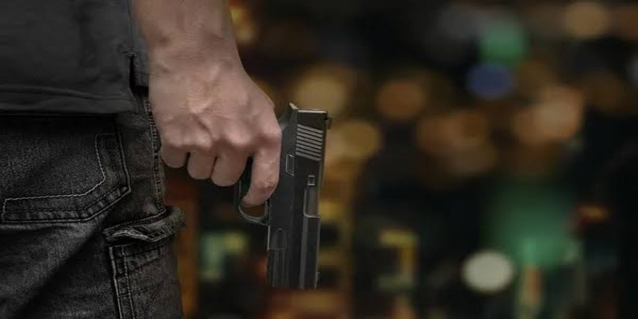 Okul Müdürünü Kantincinin 17 Yaşındaki Oğlu Vurdu