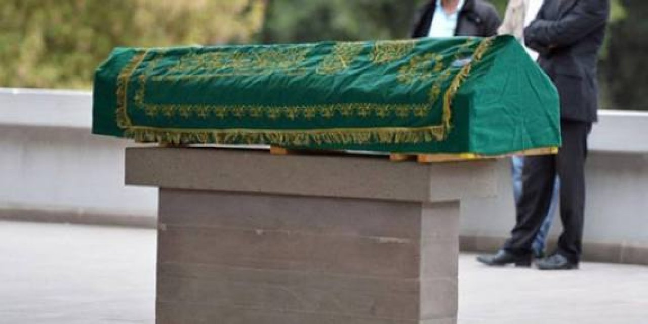 Eğitim Camiası Yasta: Öğretmen Hastalığı Nedeniyle Hayatını Kaybetti