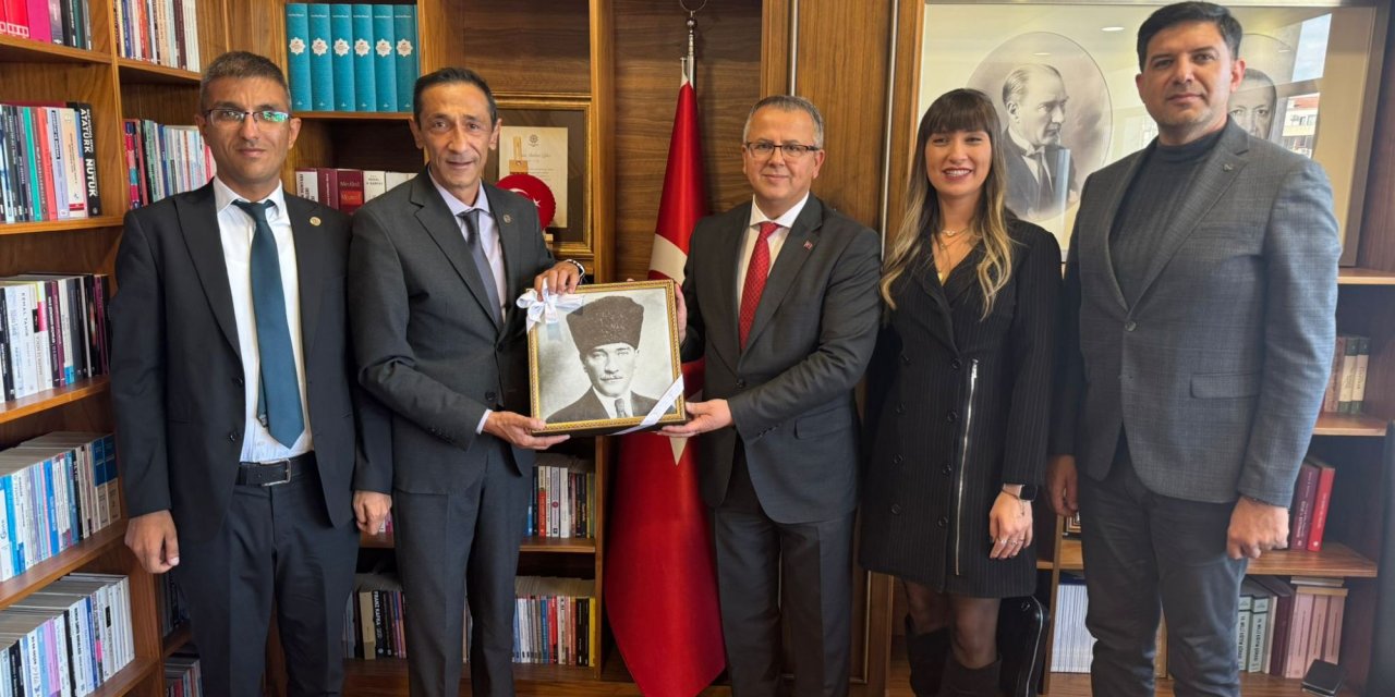 Derdi Olan Öğretmen Bülent Çiftçi'ye Gidiyor, Kapısı Herkese Açık