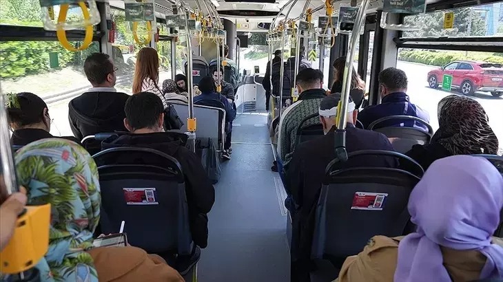 O İlde Emekliler İçin Sunulan Ücretsiz Ulaşım Hakkı Sınırlandırıldı: Emekliler Tepkili! İşte Yeni Kural…