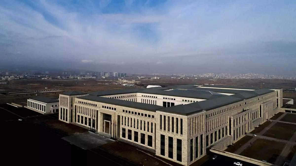 MİT'in Kapıları Üniversitelilere Açılıyor! Milli İstihbarat Akademisi, Kış Okulu Başvurularını Açtı