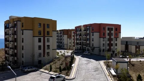 Bakan Kurum Duyurdu: "Türkiye'yi Ev Sahibi Yapacağız!" - Yüzyılın Konut Projesiyle 10 Milyon Vatandaşa Güvenli Yuva Umudu