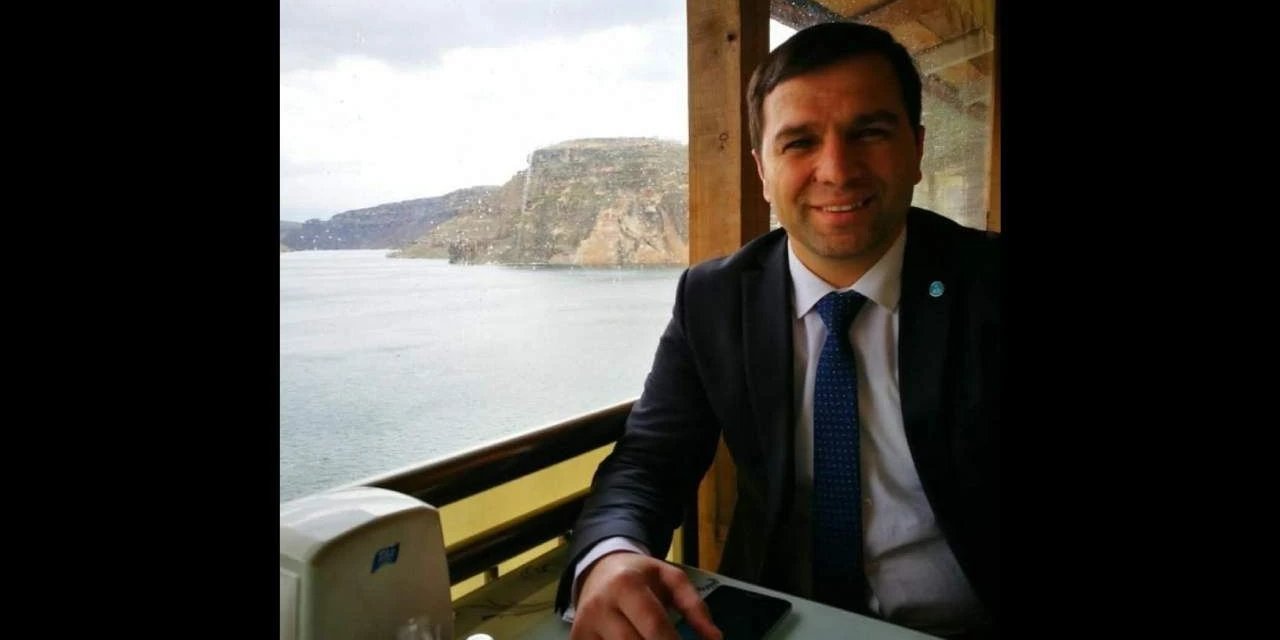 Diyarbakır'ı Yasa Boğan Vefat, Şube Müdürü Hayatını Kaybetti