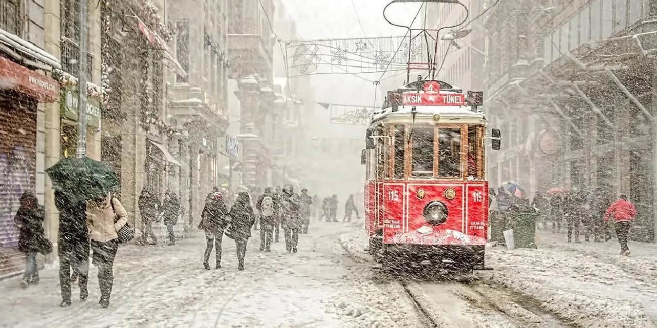 İstanbul'da Kar Tatili Ne Zaman İlan Edilecek? İşte Yeni Meteoroloji Verileri