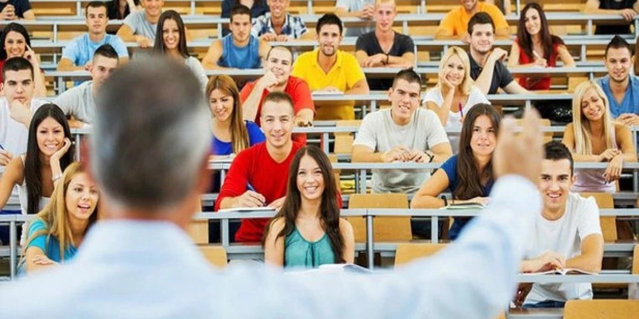 Üniversitelere 5.500 Öğretim Görevlisi Alımı Alınacak, Karar Resmi Gazetede Yayımlandı