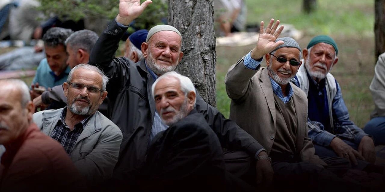 Türkiye'nin En Yaşlı ve En Genç Şehirleri Açıklandı