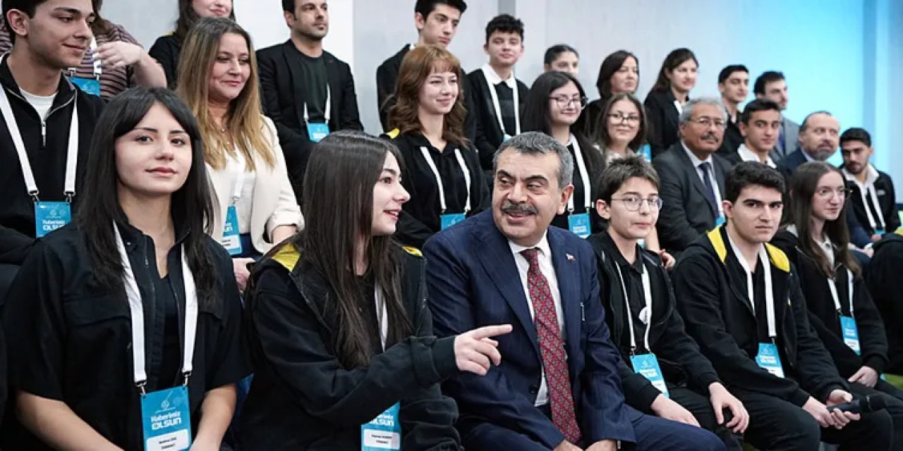 Öğrenciler Sordu Bakan Tekin Yanıtladı