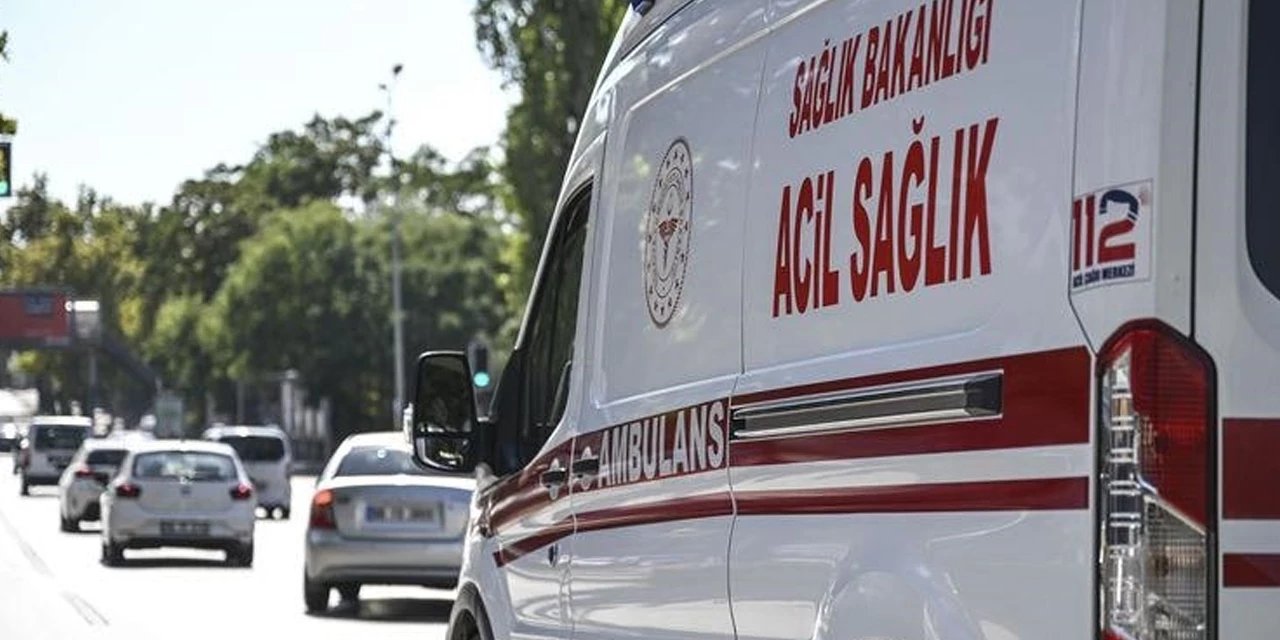Eğlence İçin Sıkılan Kar Köpüğü, 30 Öğrenciyi Zehirledi