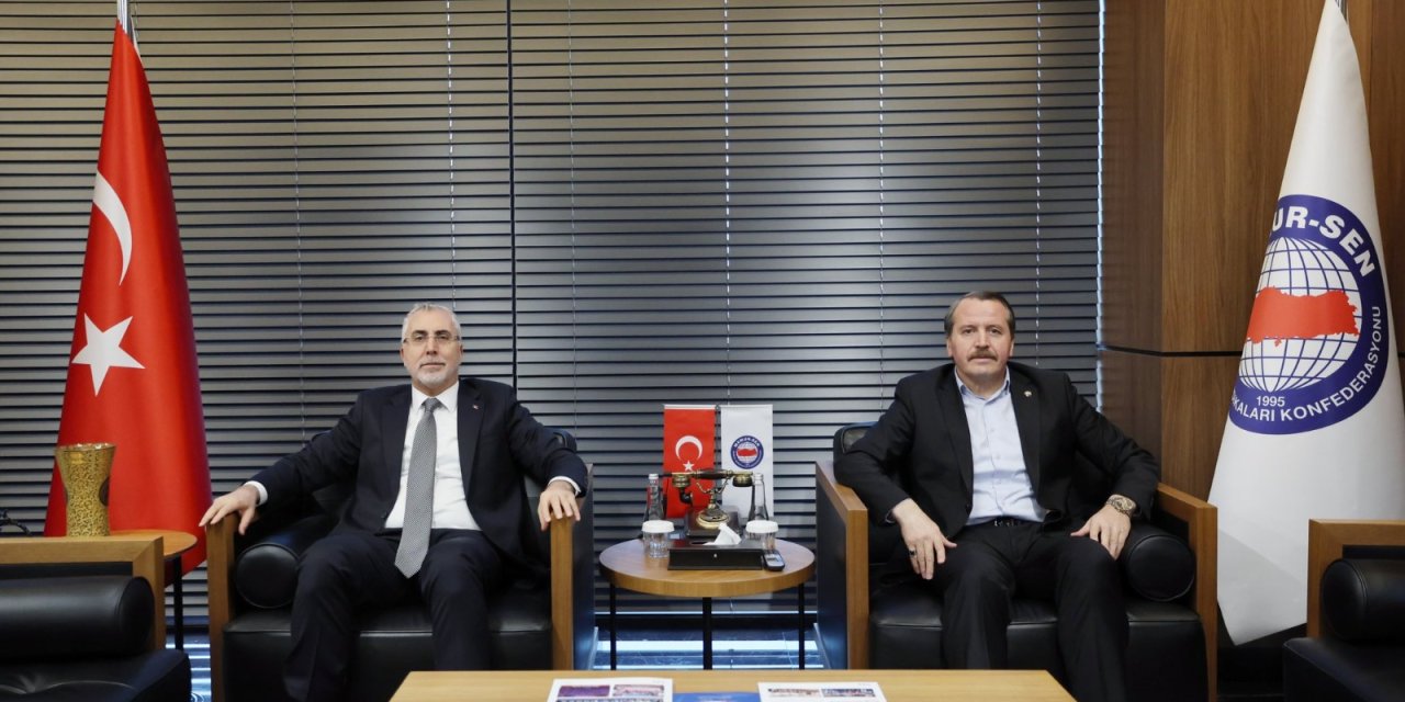 Memur Sen Genel Başkanı Ali Yalçın Zam Taleplerini Bakan Işıkhan'a İletti