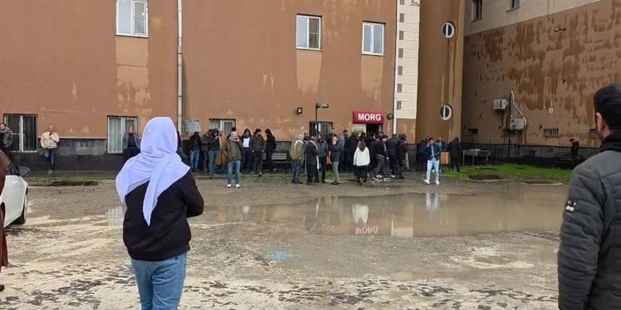 Diyarbakır’da Kahreden Olay: Okul Bahçesine Yıldırım Düştü, İki Kuzen Hayatını Kaybetti