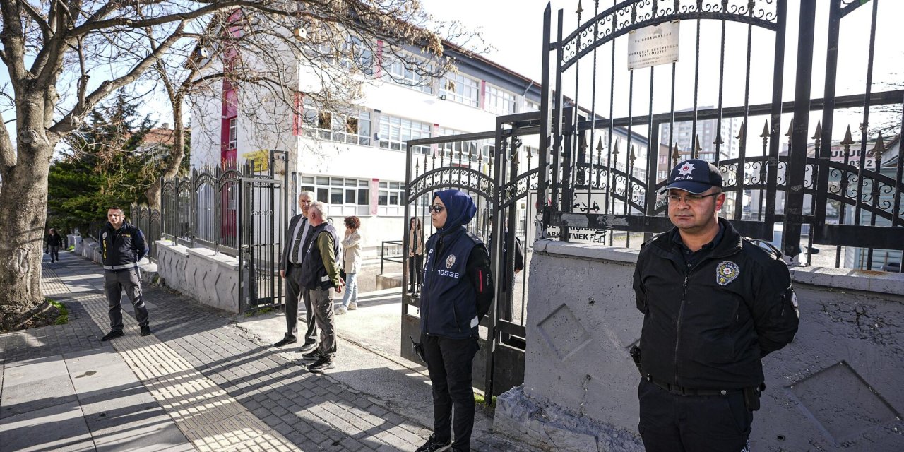 Valilikten Kesin Talimat; Okullar Kale Gibi Korunacak