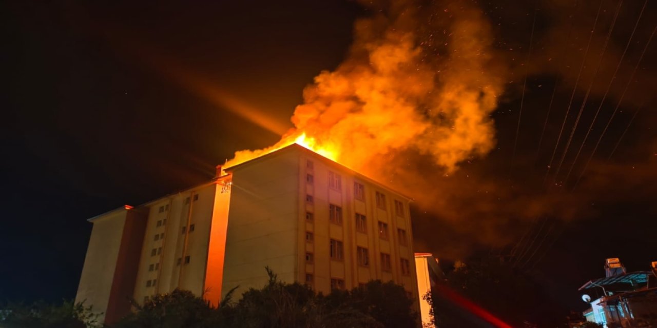 Aydın’da Korkutan Yurt Yangını: Nazilli Fen Lisesi Yurdu Alevlere Teslim
