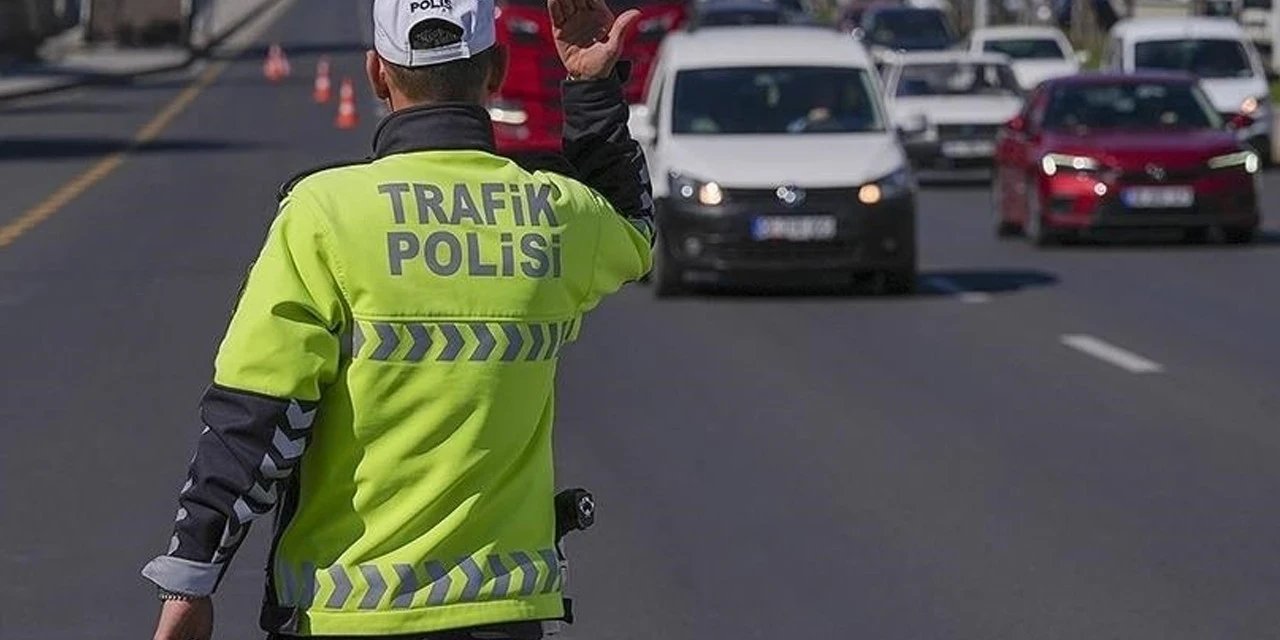 Pazar Günü İstanbul'da Çok Sayıda Yol Ulaşıma Kapatılacak, Kapatılacak Yollar Listelendi