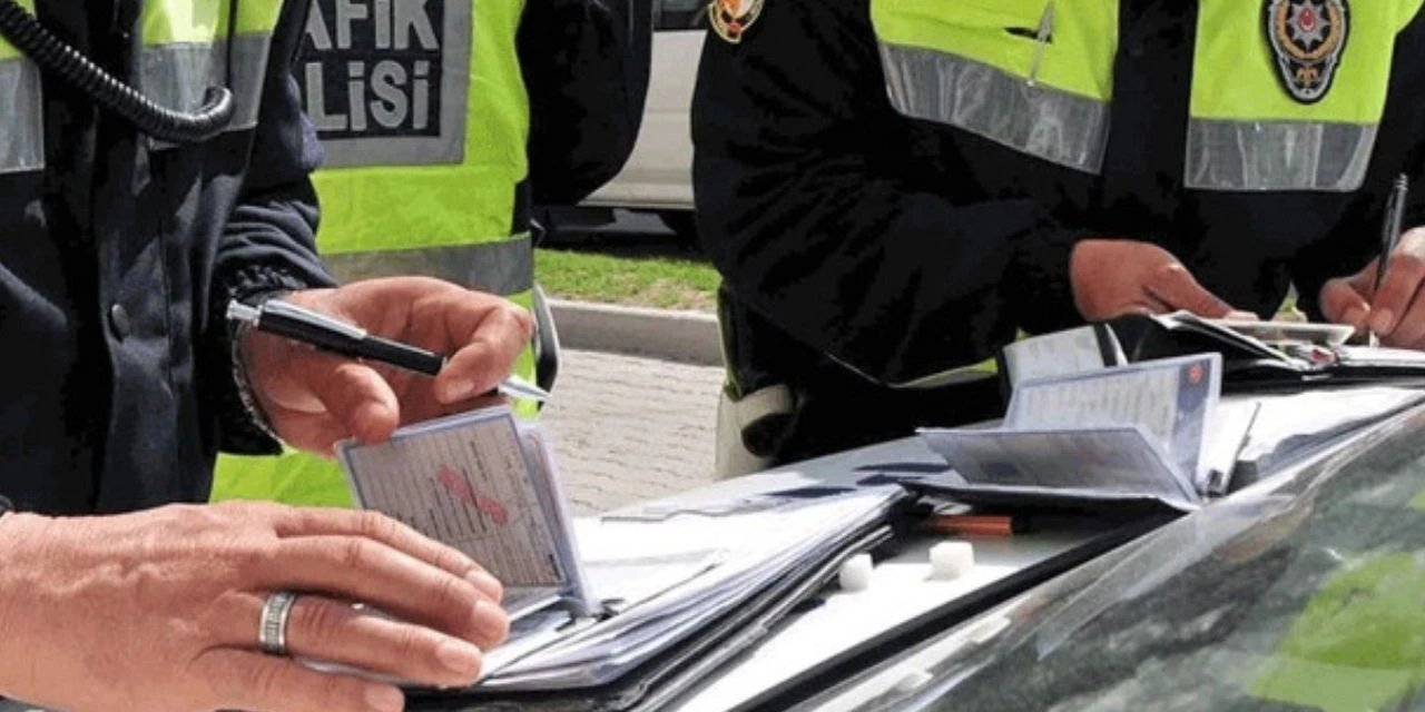 Polisten Kaçan Kadın Sürücüye 1 Milyon 200 Bin TL Ceza Verildi