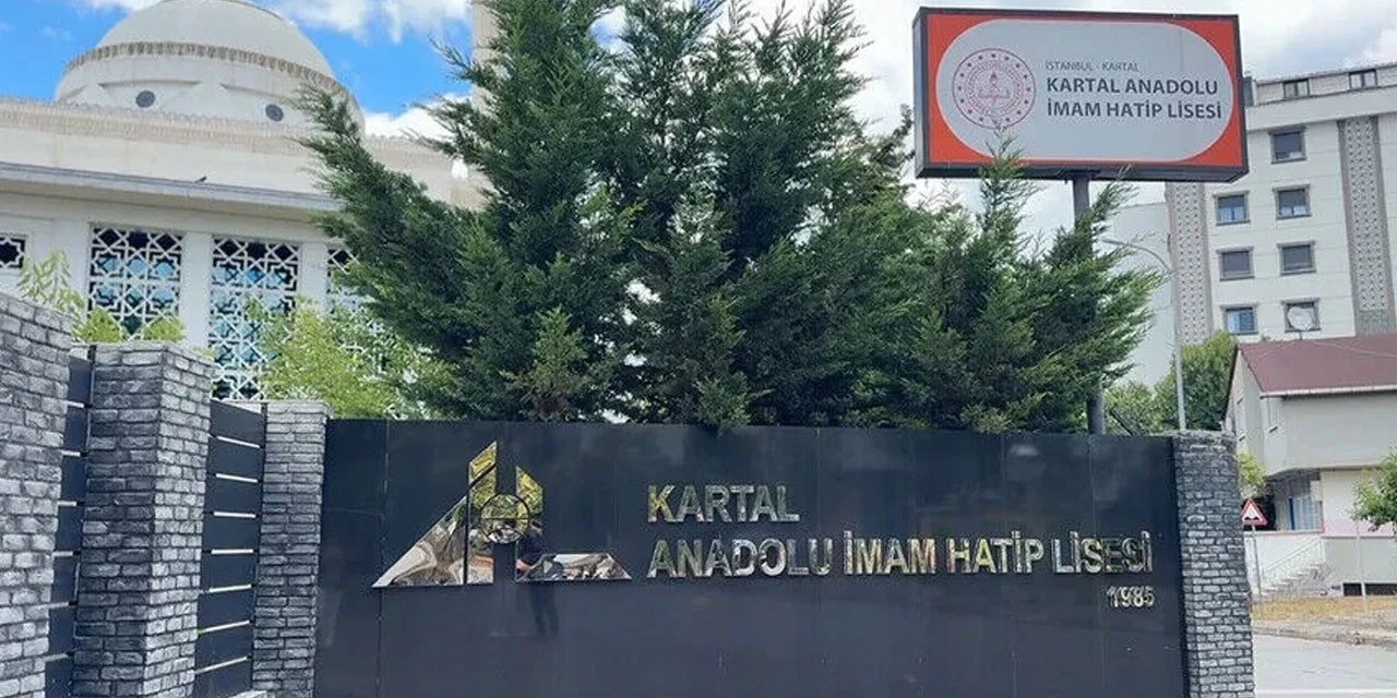 Kartal Anadolu İmam Hatip Lisesi YKS Birincilerine Otomobil Hediye Edecek