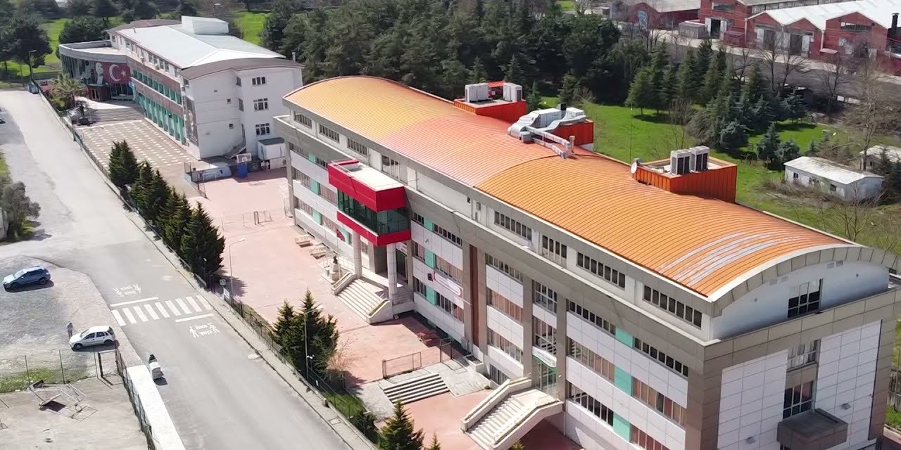 Kocaeli Eğitim Camiasını Sarsan Tartışma: Başiskele Servetiye Cephesi Anadolu Lisesi Neden Hedef Seçildi?