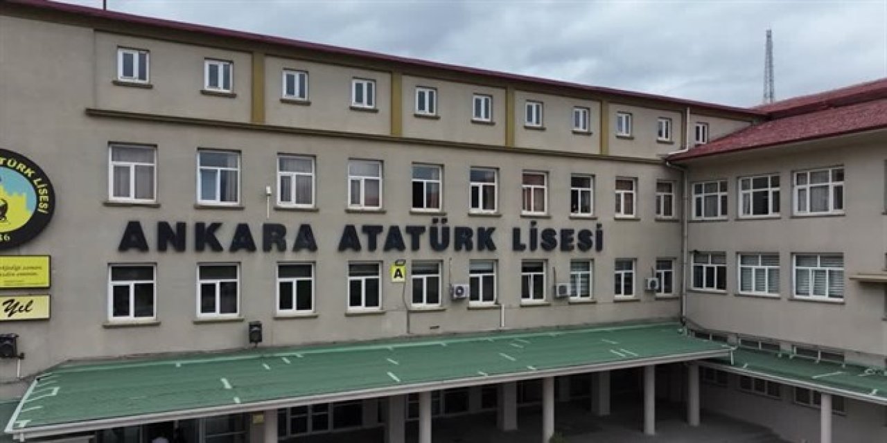 "Atatürk" ismini taşıyan ilk lise 141 yıldır eğitime devam ediyor