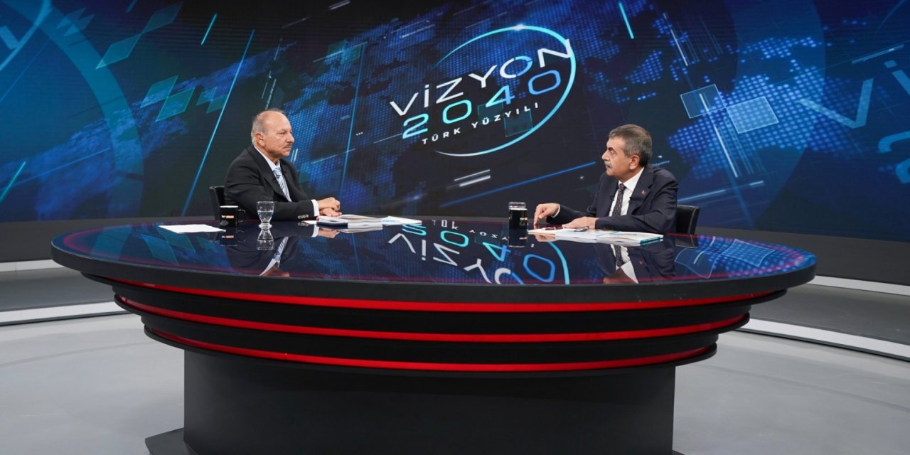 Bakan Tekin, Vizyon 2040 programının konuğu oldu