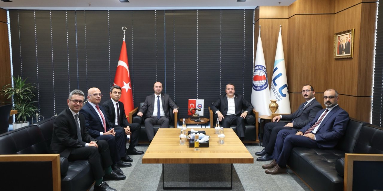 Ali Yalçın,  kariyer uzmanları ile görüştü
