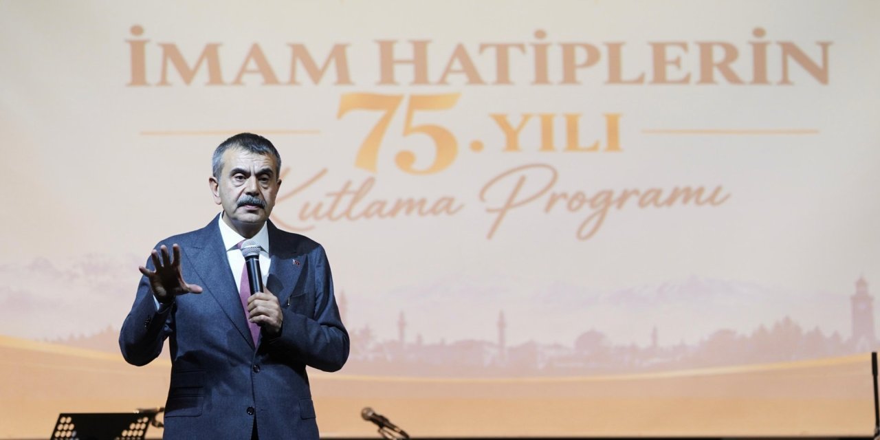 'Bin yıl sürecek.' dedikleri 28 Şubat iradesi, çok şükür,  2002 yılında bitti