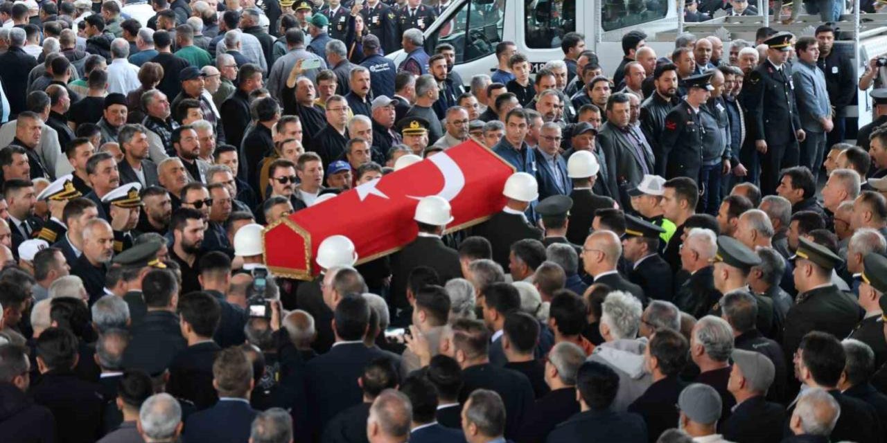 Şehit Piyade Sözleşmeli Er Yusuf Sait Ünlü son yolculuğuna uğurlandı