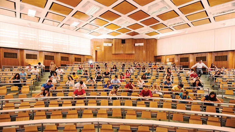 Sibel Özdemir, 'Çoğu vakıf üniversitesi vergisiz ticari faaliyet yürüten kuruluş görünümünde'