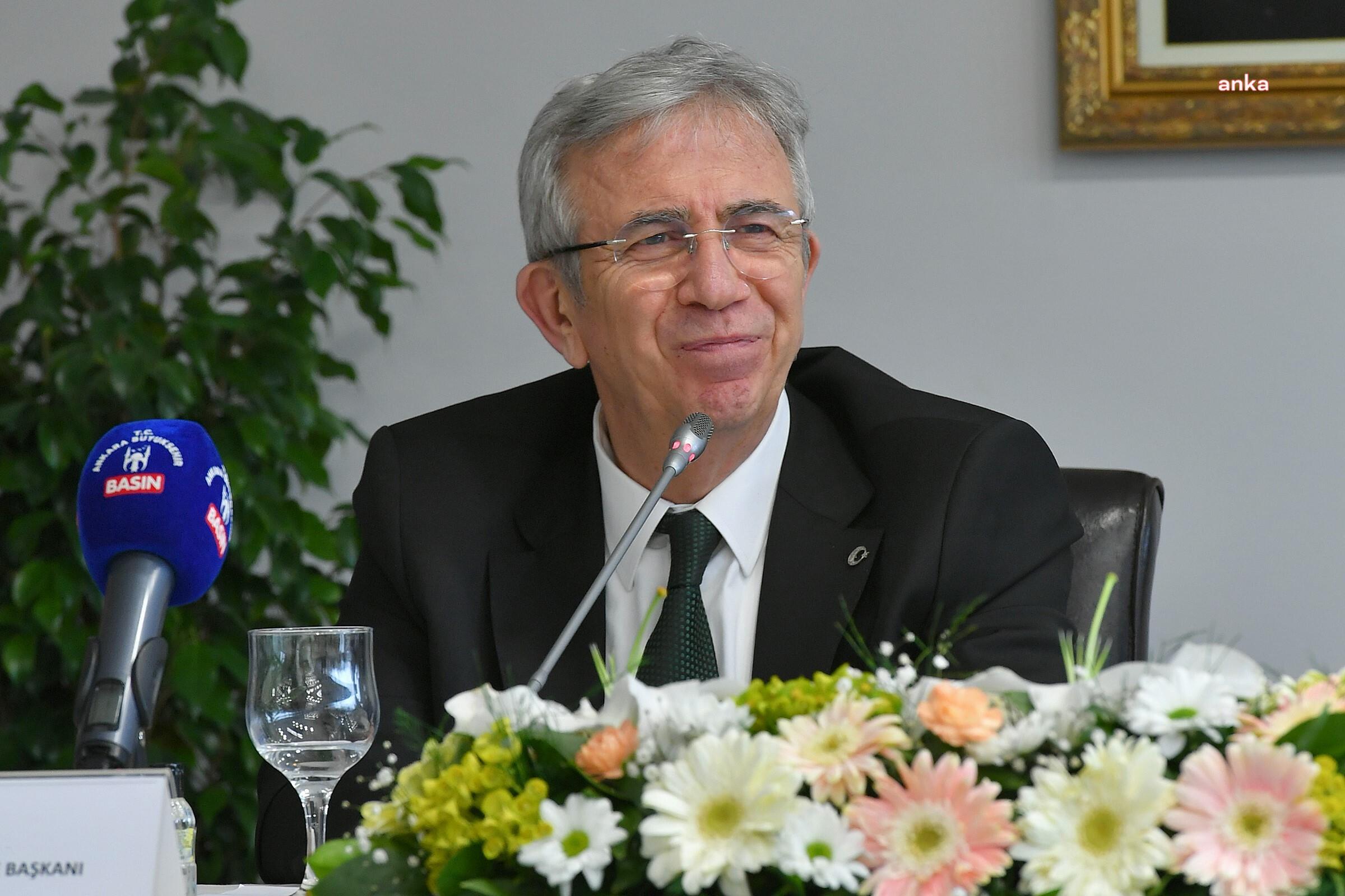 MANSUR YAVAŞ’TAN YENİ UYGULAMA: 3 BİN VATANDAŞIN ECZANE BORCUNU KAPATIYOR