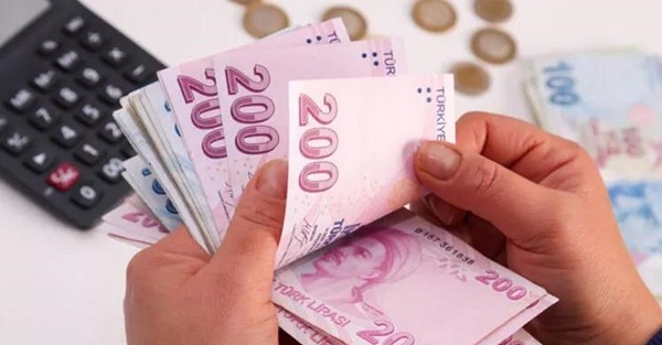 Emekliye ve memura üç zam formülü masada