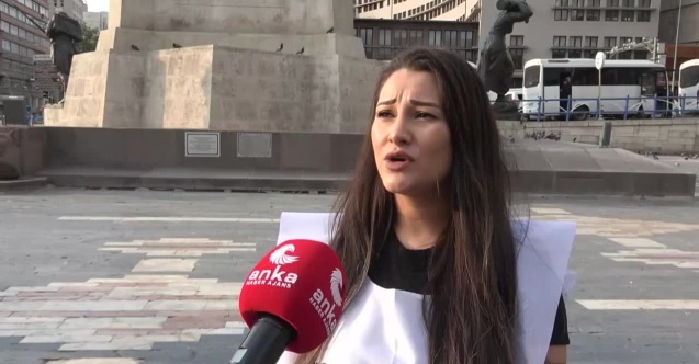 Özel okul öğretmeni derdini ağlayarak anlattı: "Öğretmeniz ama en alttayız"