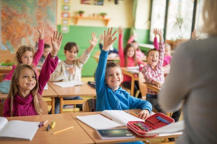 Okul öncesi ve ilkokul birinci sınıflar için bugün ders zili çalıyor
